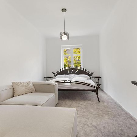 Ah Luxury Old Town Apartment Bratislava Bagian luar foto